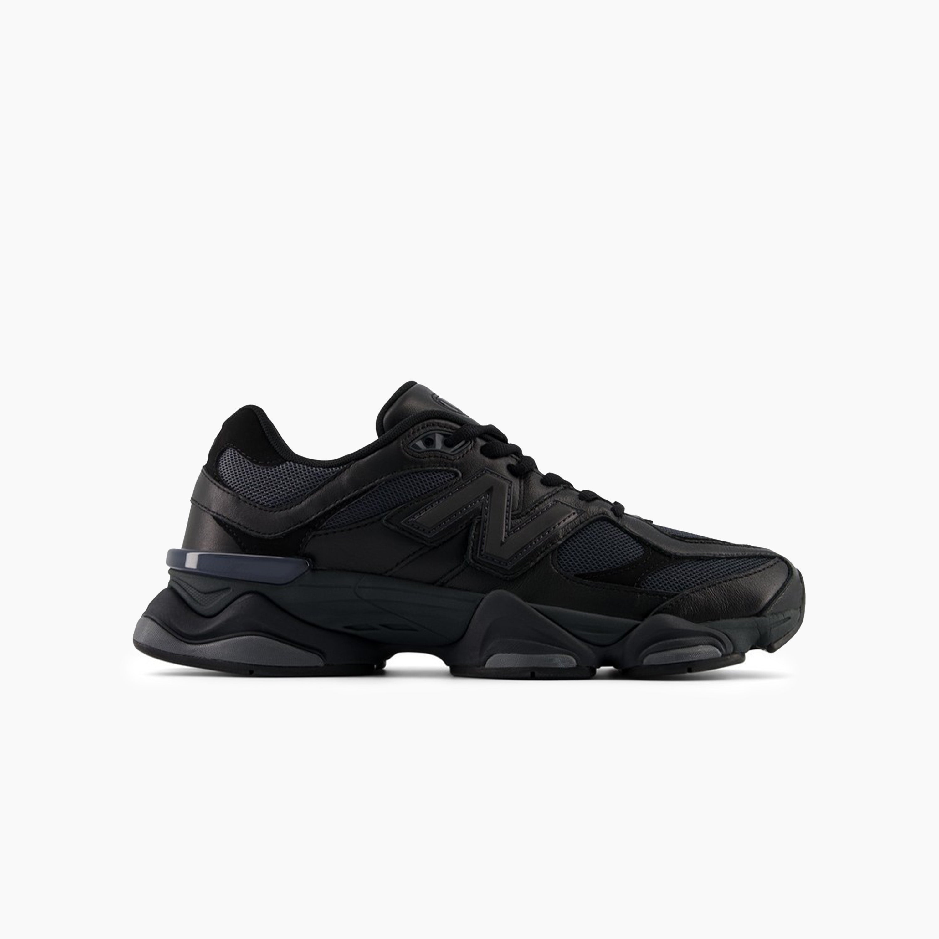 NB 9060 Black Cat
